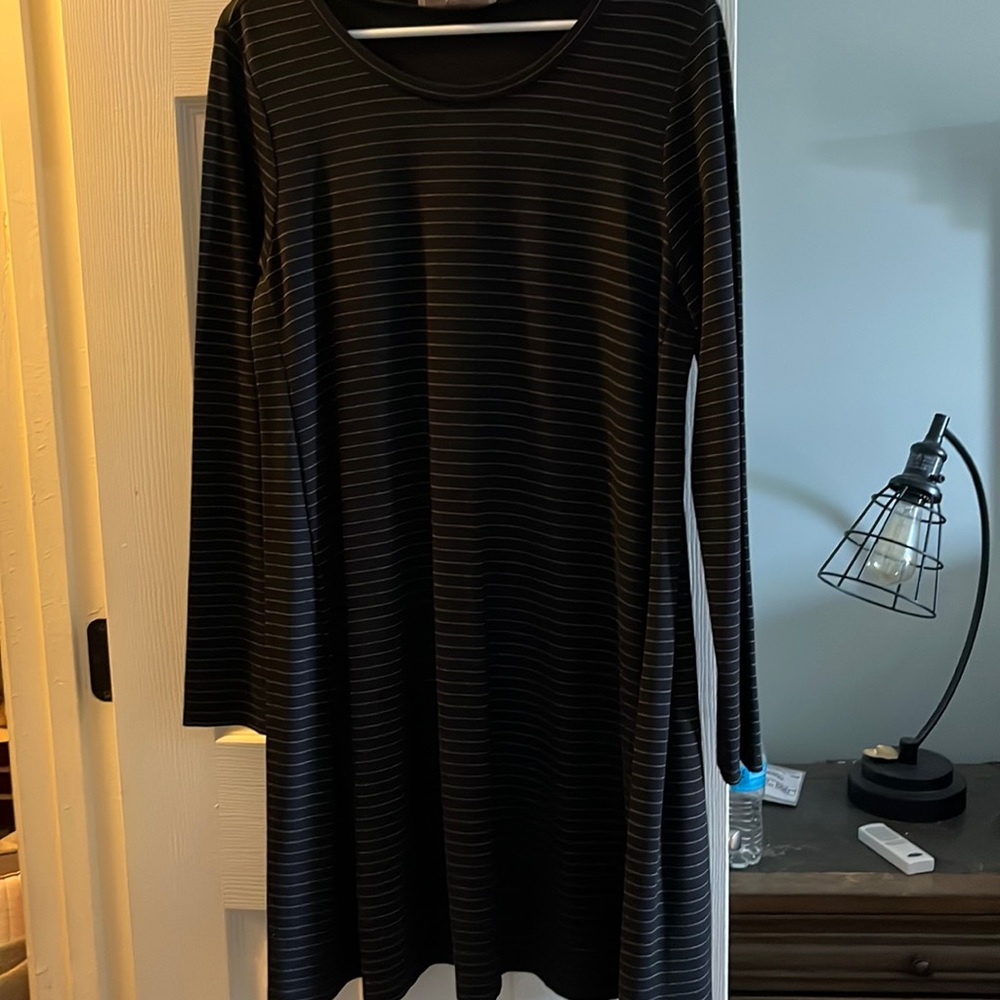 Black striped long sleeve tee shirt dress